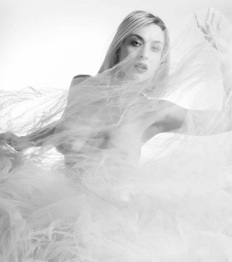 Lorih Caradonna nude