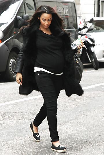 Rochelle Humes (Wisemen) MEGA Wank Gallery