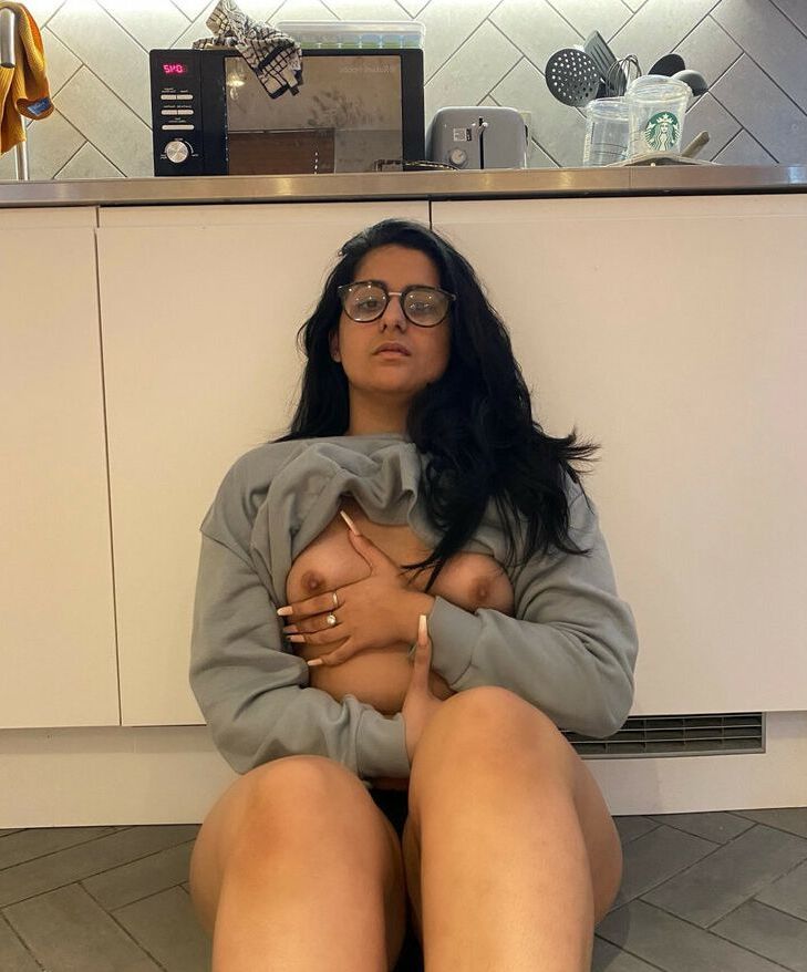 Mel nude