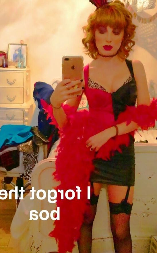 Juliette Goglia nude