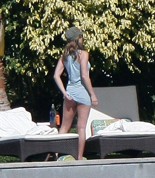 Jennifer Aniston lovely nude boobs and hard see thru nipples