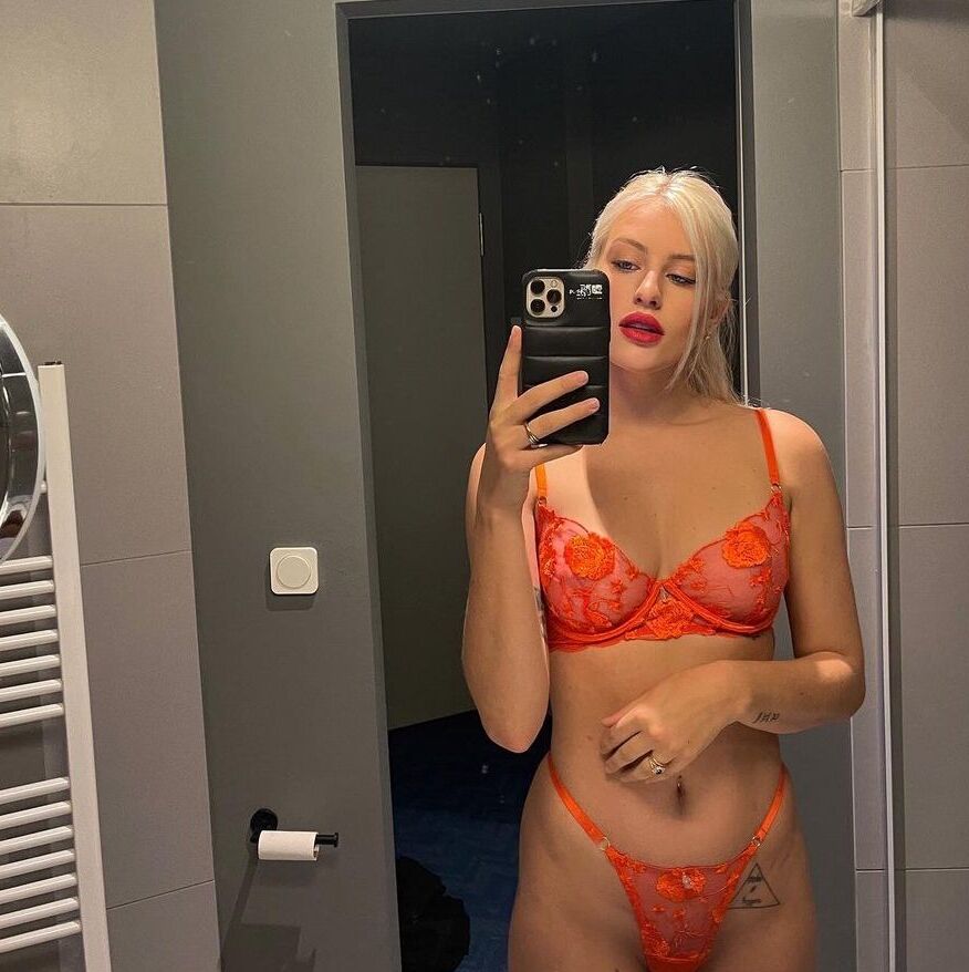 Chloe Verhagen nude