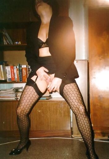 Russian married slut Anna Nikolaeva, now lives in the U.S.