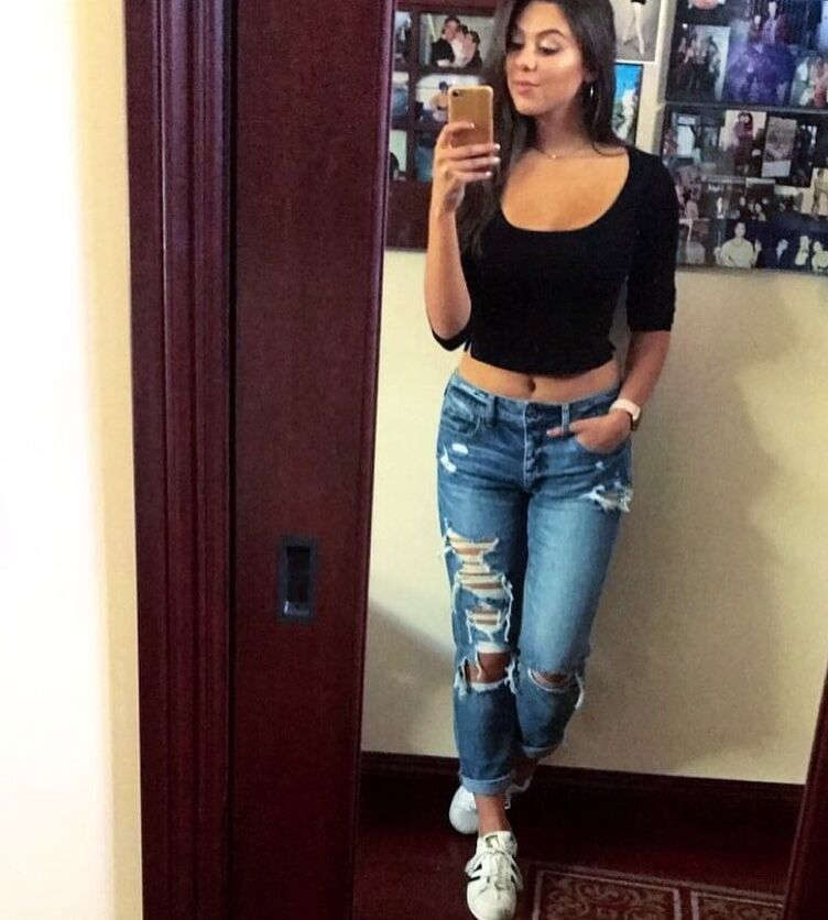 Kira Kosarin