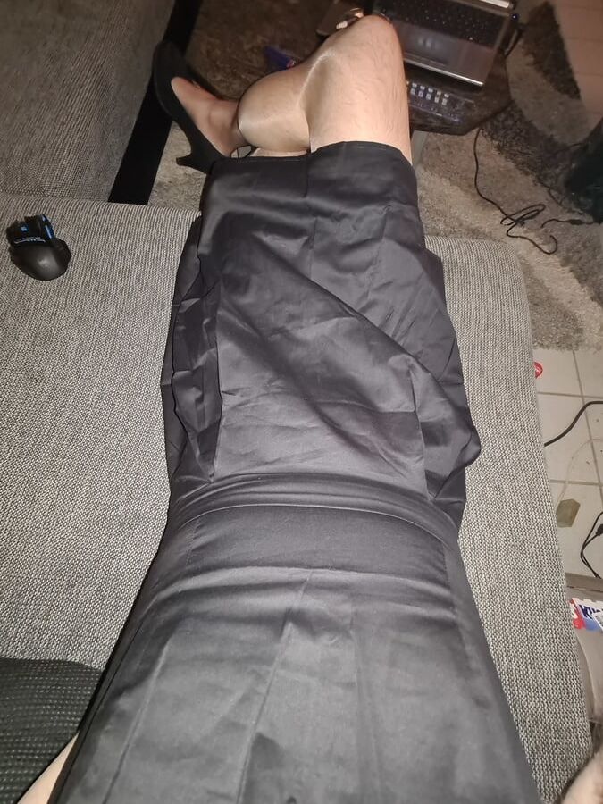 I&;am in stockings and Pumps