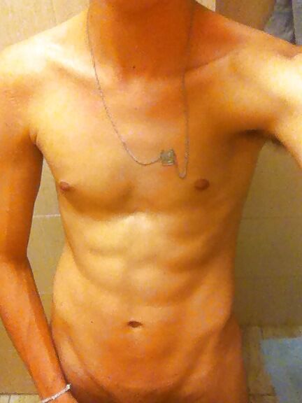 Nice abs !! Nice cock !!