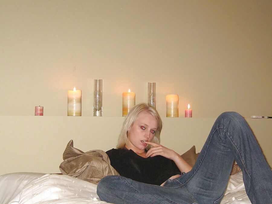 HOT AMATEUR TEEN