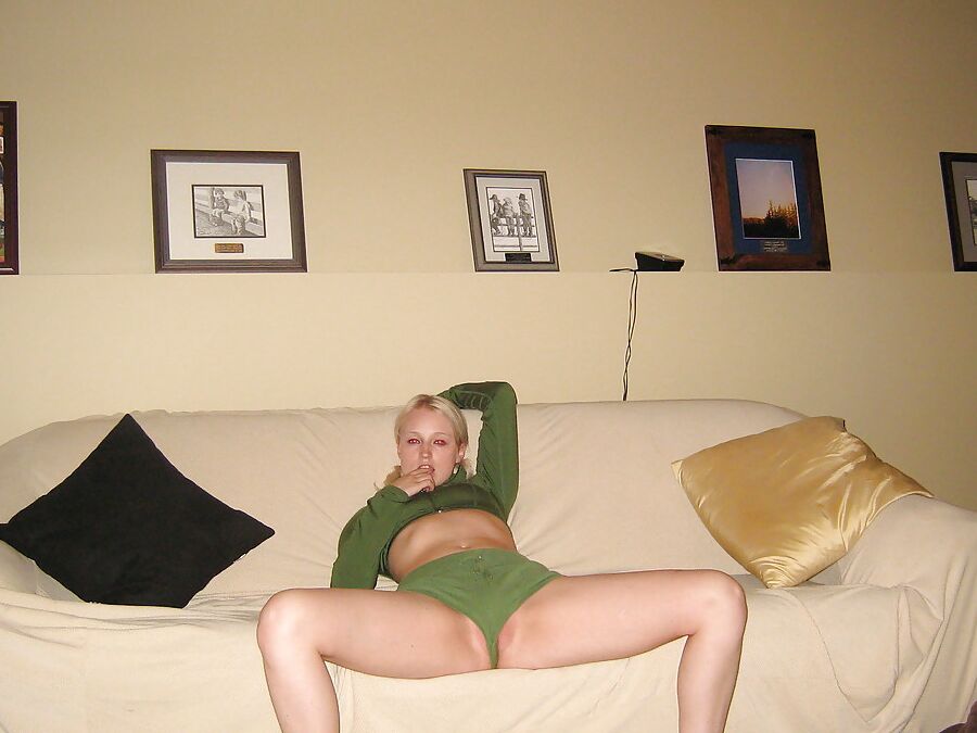 HOT AMATEUR TEEN