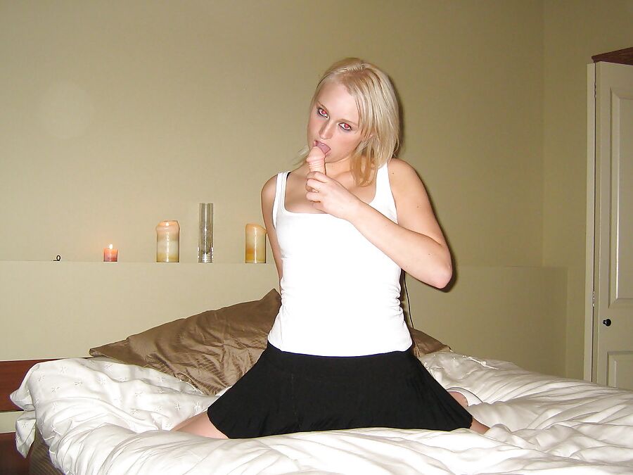 HOT AMATEUR TEEN