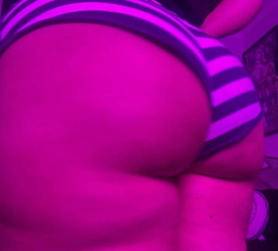 Cearathighs nude