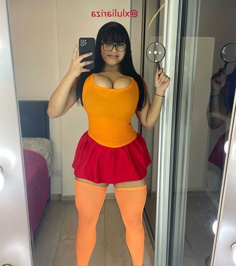 Frutiluu nude