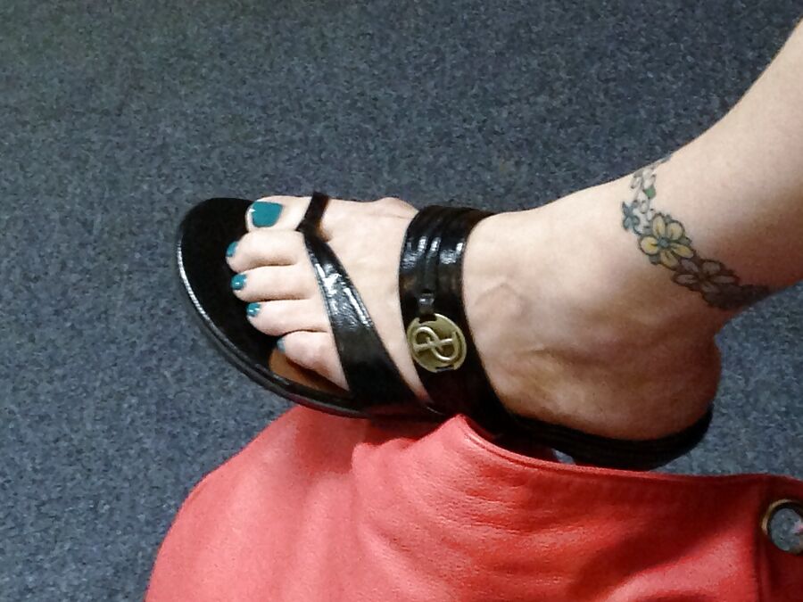 Wife&;s blue toes