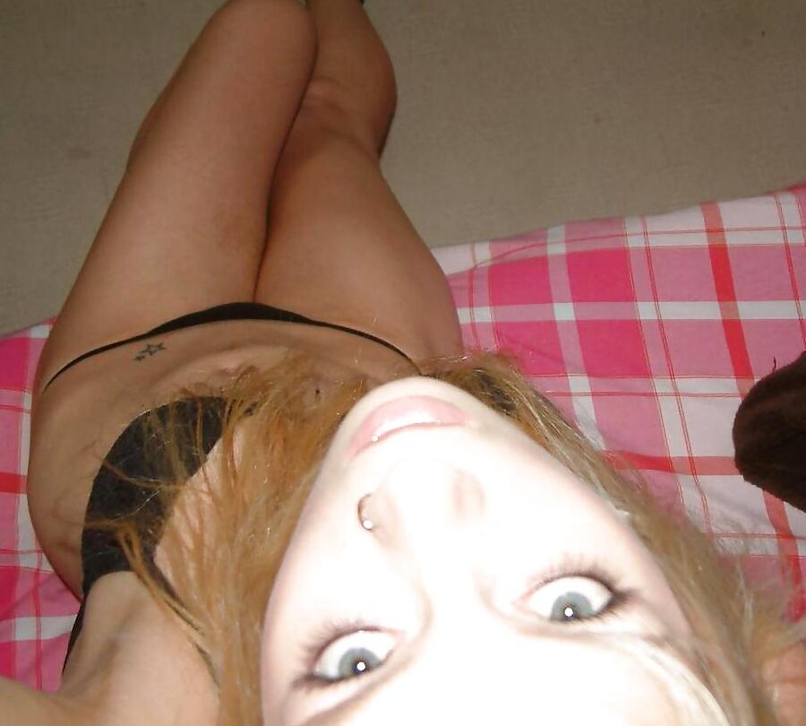 Pretty Amateur Blonde