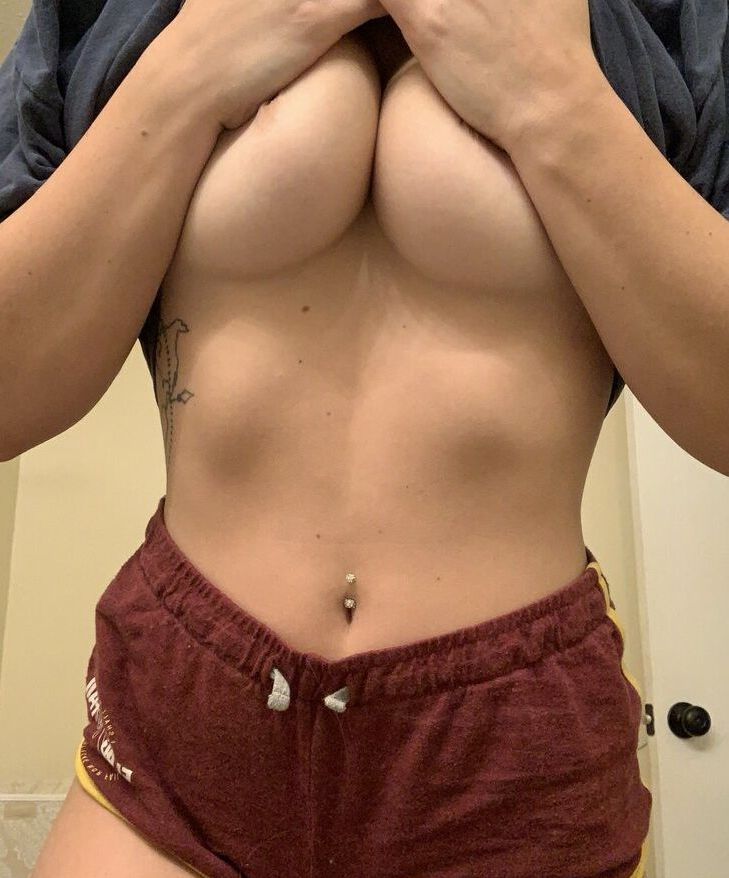 Juustjuliaa nude