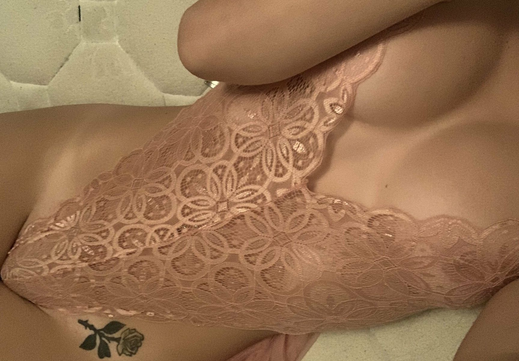 Juustjuliaa nude