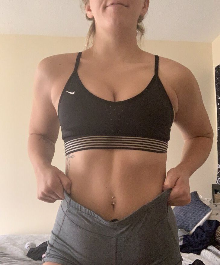 Juustjuliaa nude
