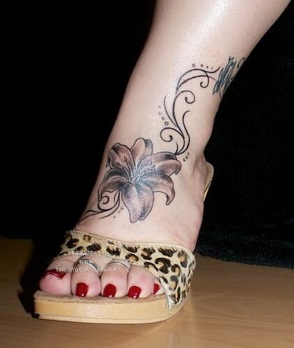 FEET _ sandali e zoccoli