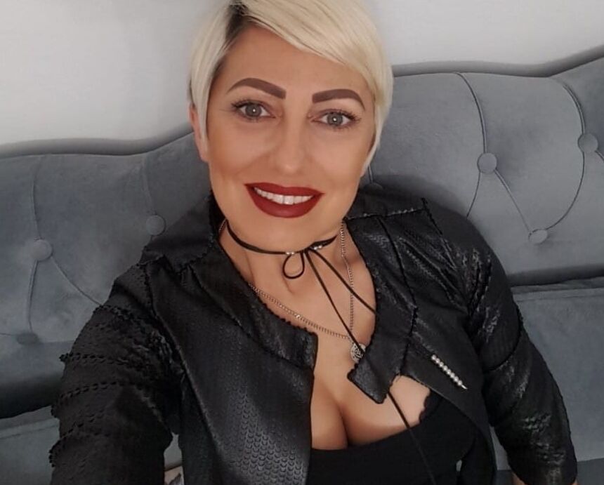 Short Haired Milf Blonde