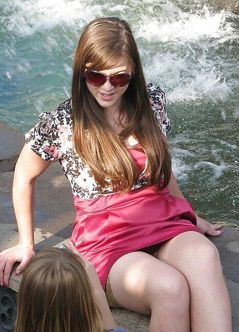 UPSKIRT(no nude)