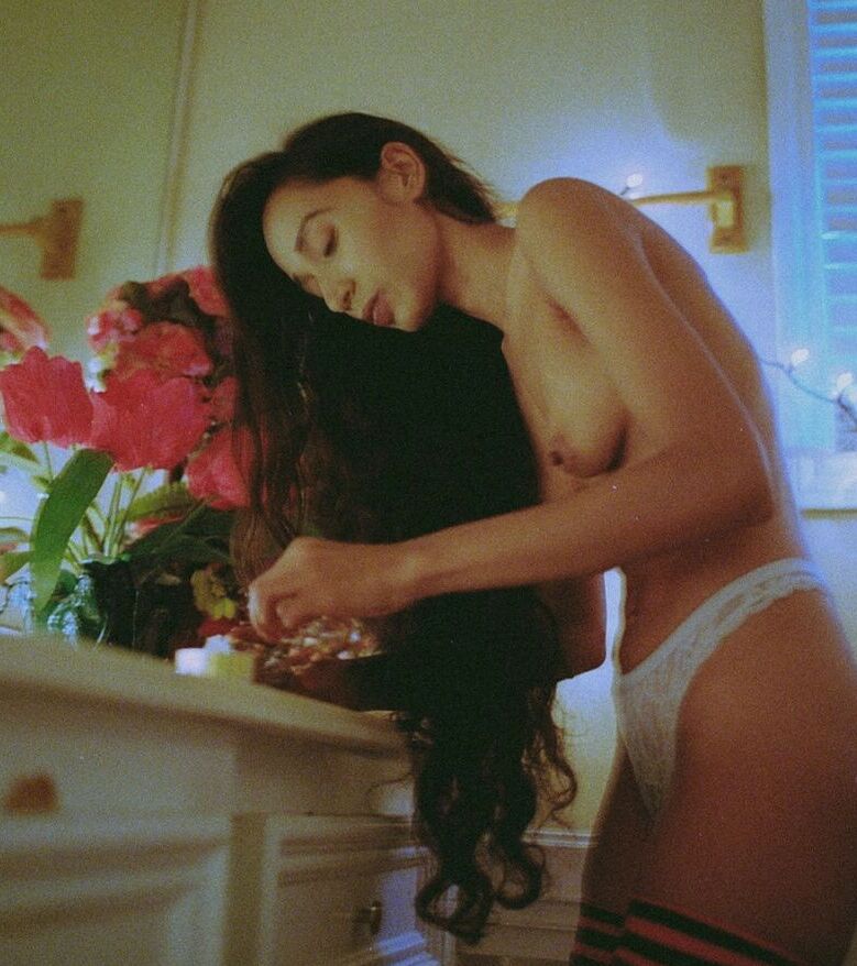 Kalham Amor nude