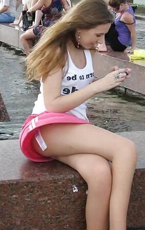 UPSKIRT(no nude)