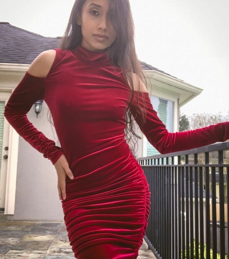 Kalham Amor nude