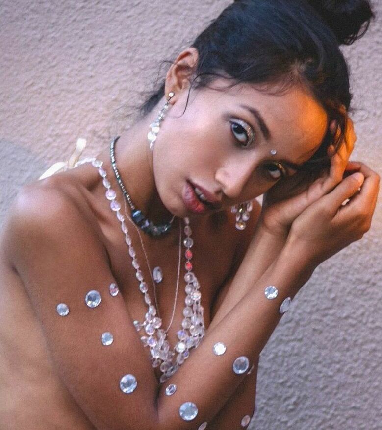 Kalham Amor nude