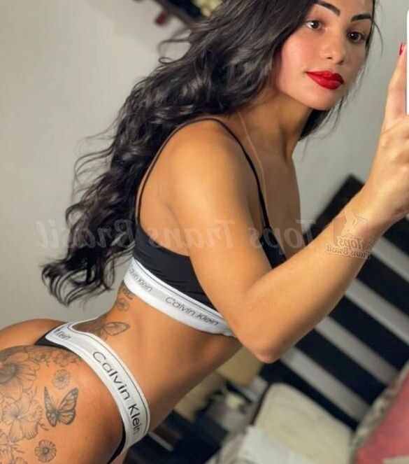 Patricia Araujo nude