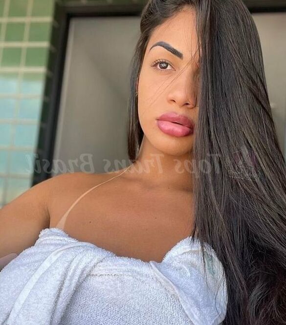 Patricia Araujo nude