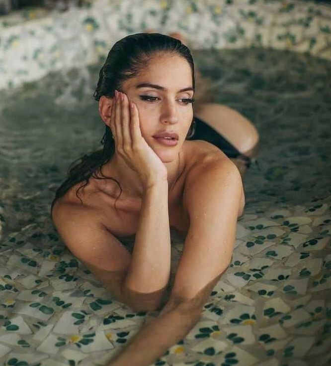 Natalia Barulich nude