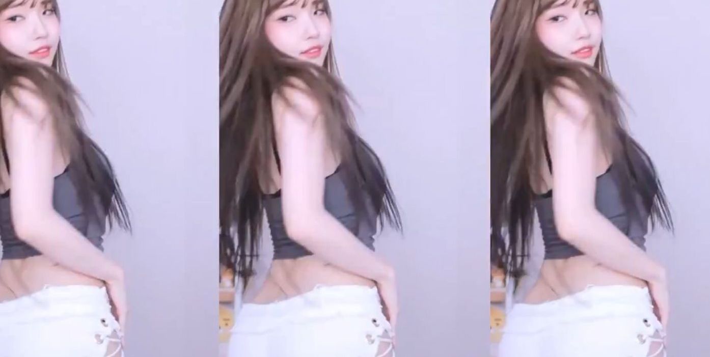 Se Yeon nude