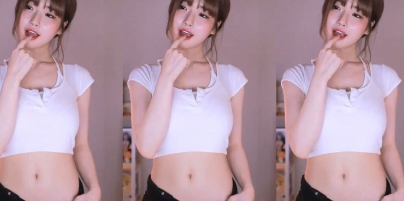 Se Yeon nude