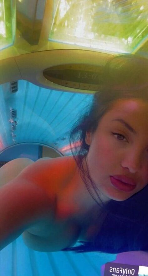 Redona Koci nude