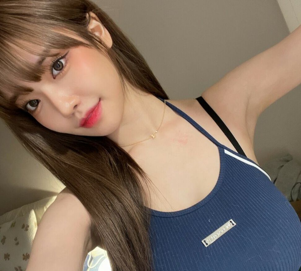 Se Yeon nude