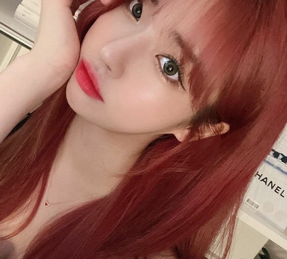 Se Yeon nude