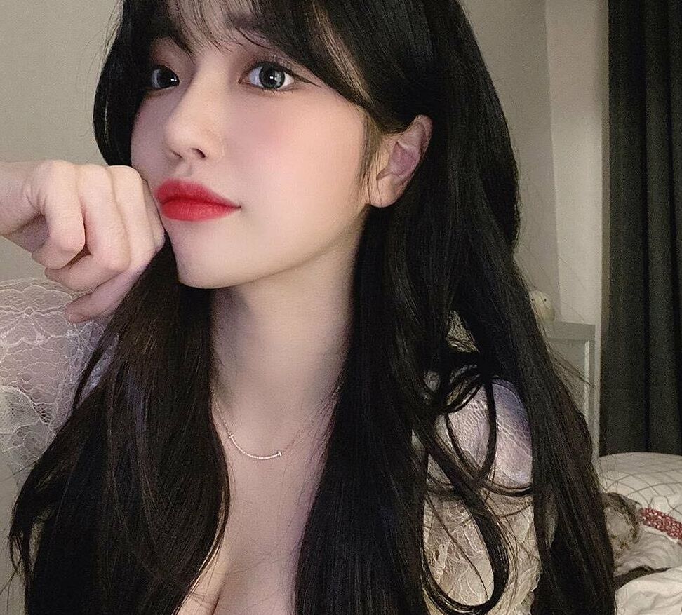 Se Yeon nude