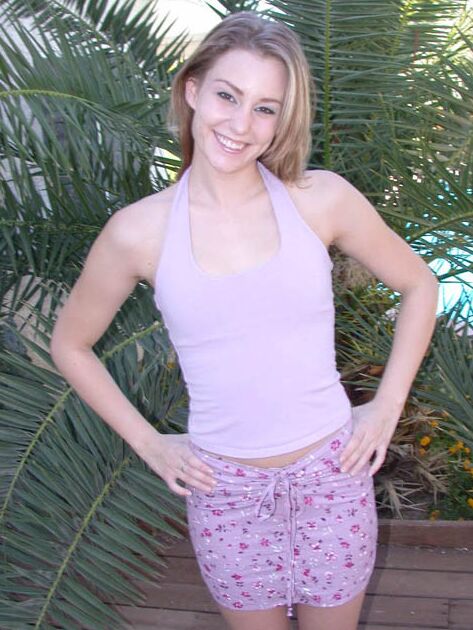 Lacey White gets naked outside