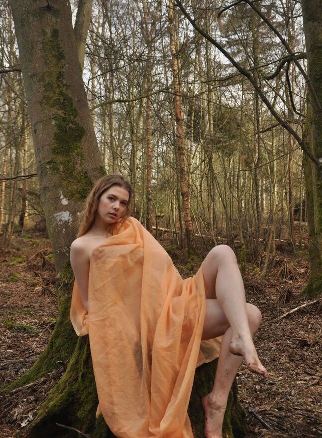 Aria Wednesday nude