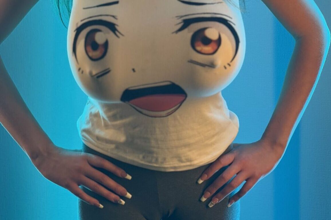 Estallia nude