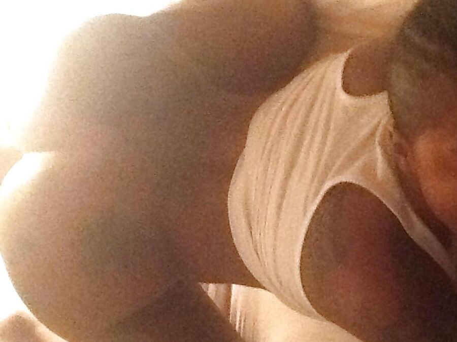 GoGo FukMe XXX Twitter Photo&;s