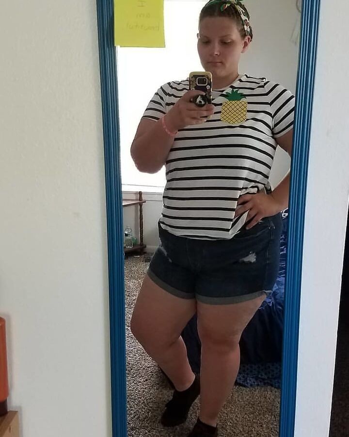 BLONDE PIG