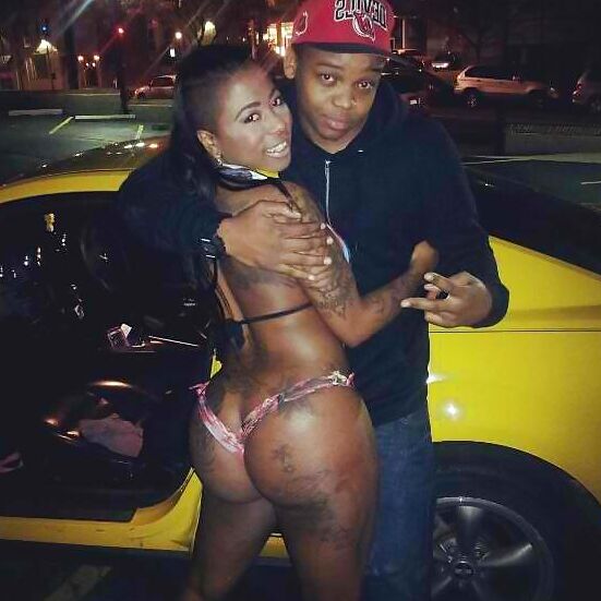 GoGo FukMe XXX Twitter Photo&;s
