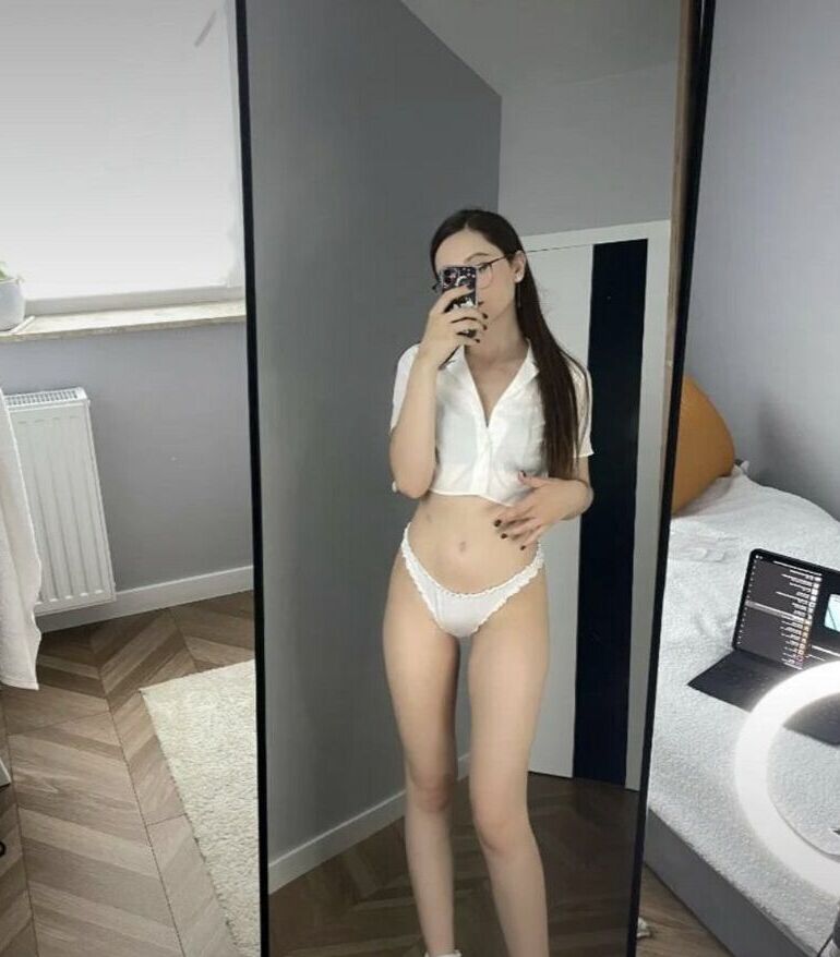Nyakich nude