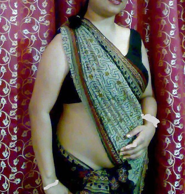 Most sexy aunty this age
