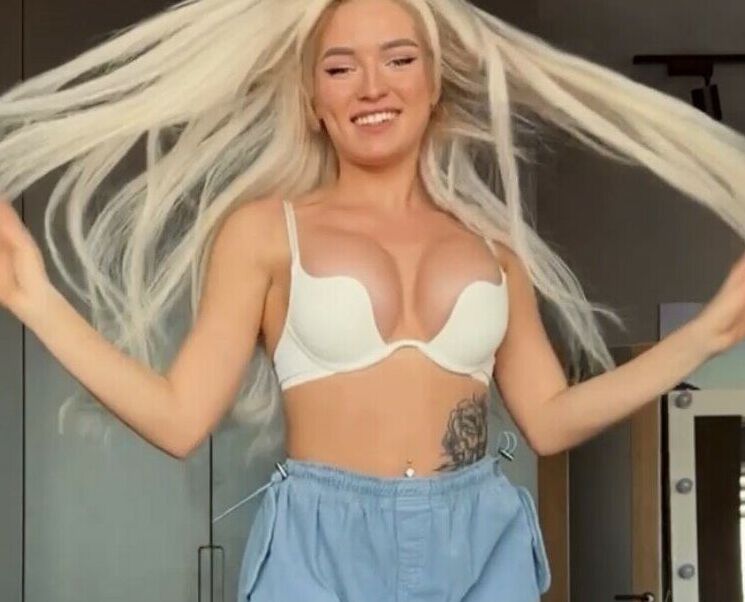 Dance Malyshka nude