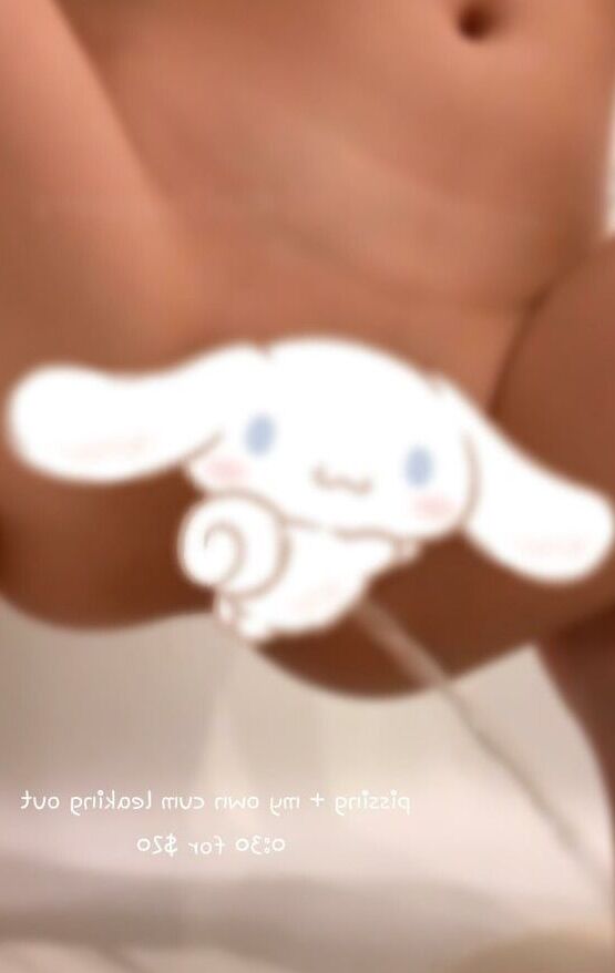 Urshortie nude