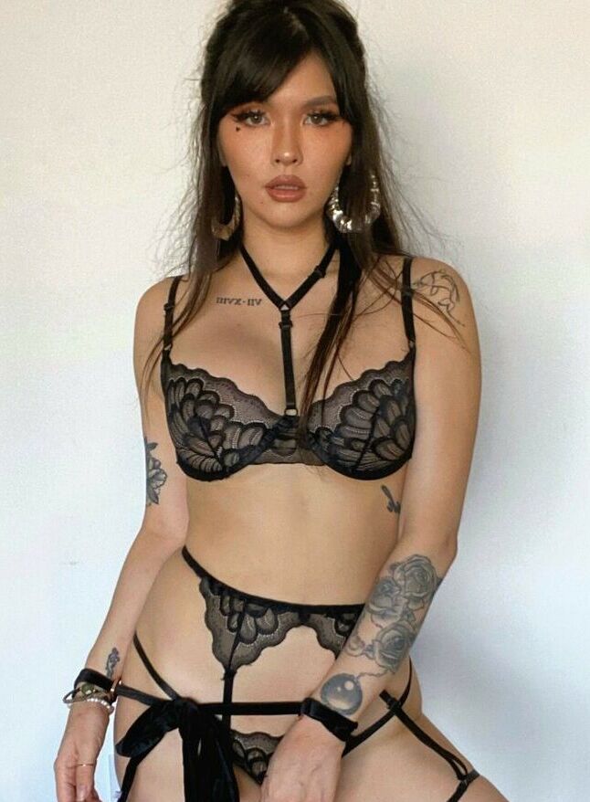 Momo Okimoto nude