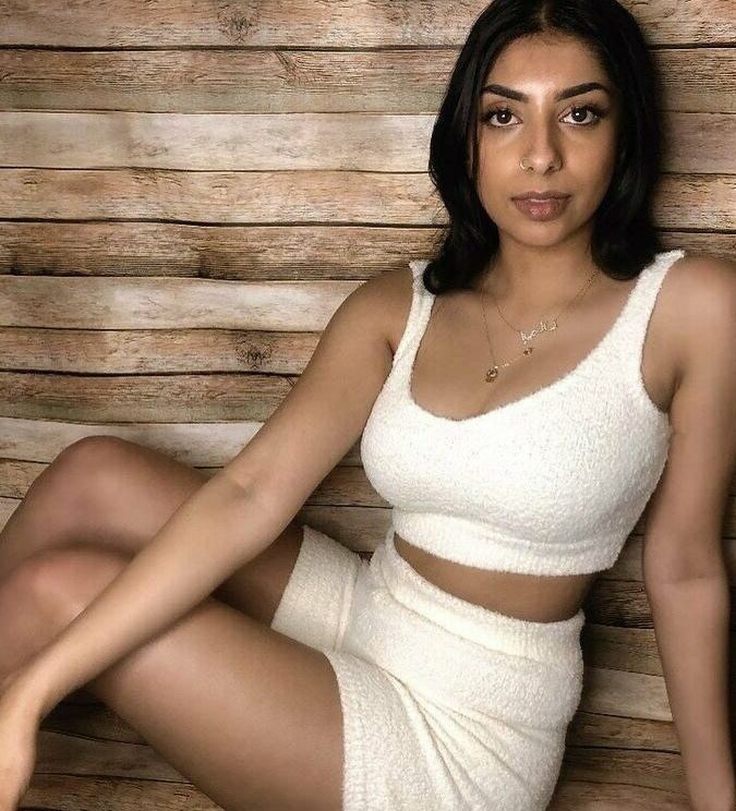 Iman Moosa nude