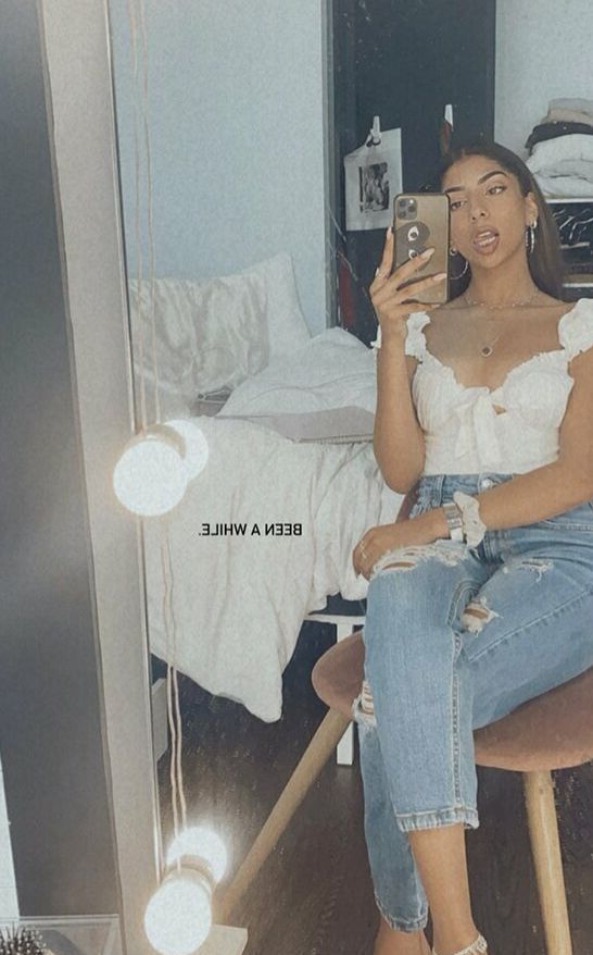 Iman Moosa nude