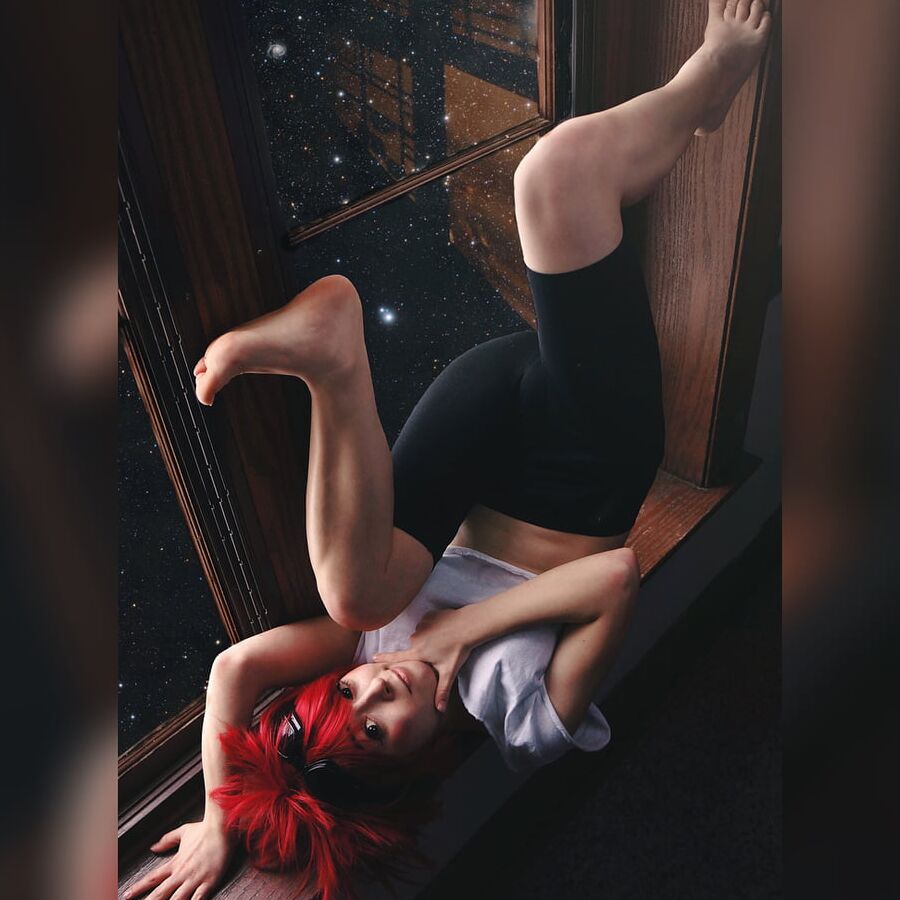 Hot cosplayer